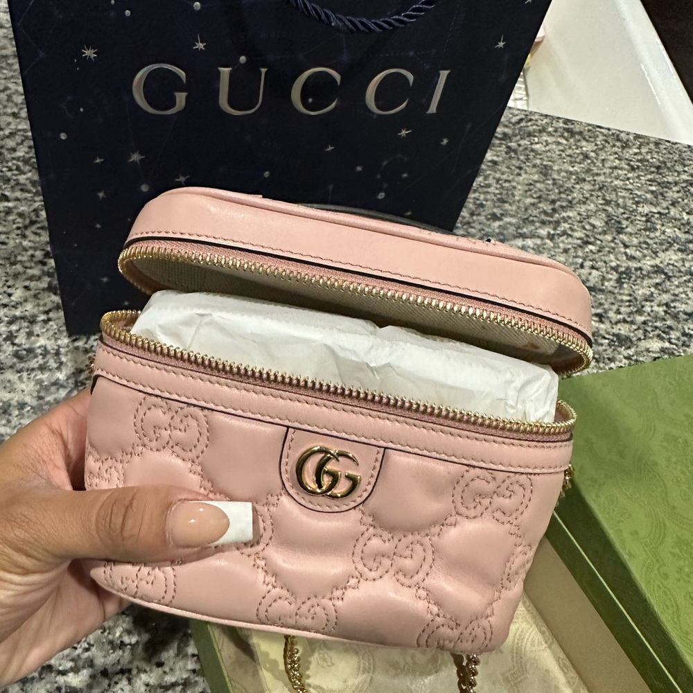 GG MATELASSÉ TOP HANDLE MINI BAG
